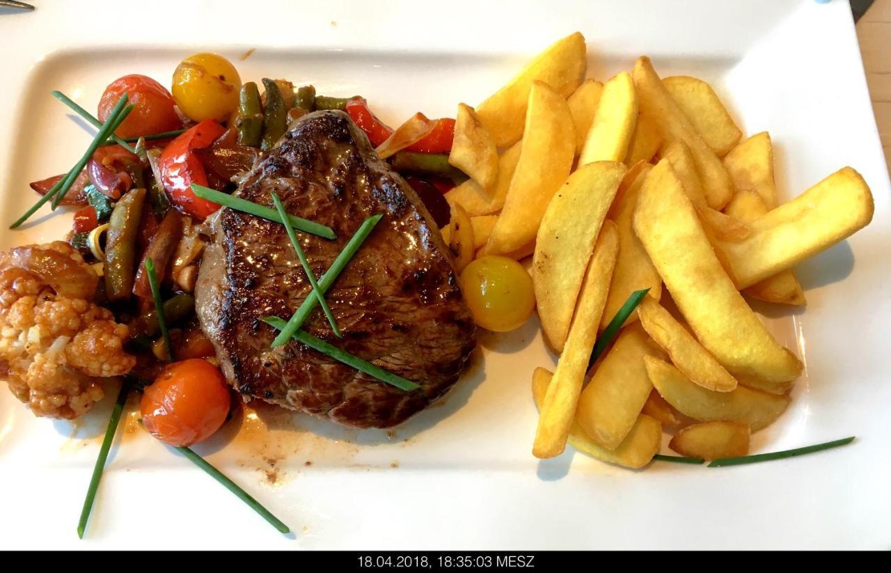 Gasthaus Knudsen Utersum Ngoại thất bức ảnh